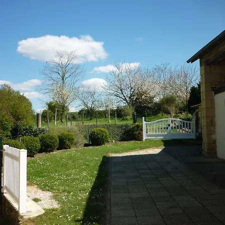 Prázdninový dům 86120-22 Couchages Montbrillais