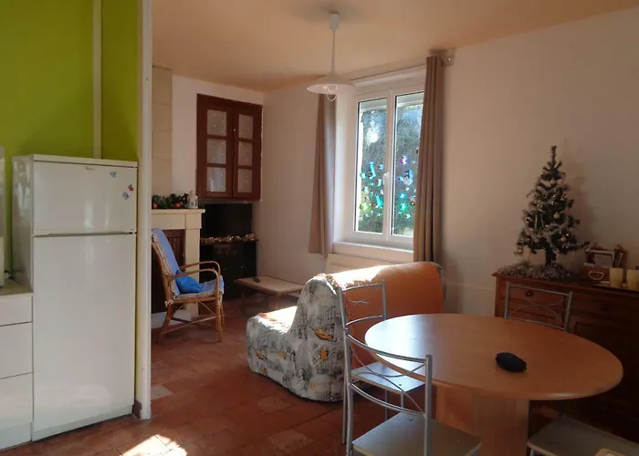 בית נופש 86120-22 Couchages *