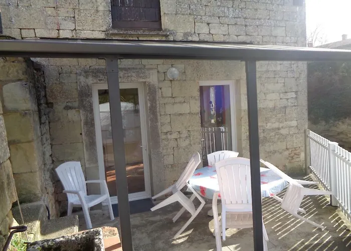 86120-22 Couchages בית נופש